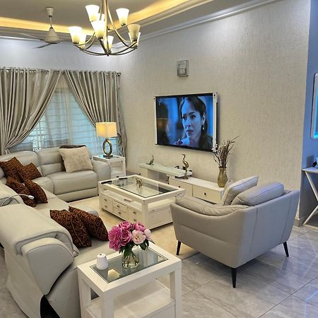 Seyramz Palace - Free Airport Pick Up - High Speed Starlink Wifi - Car Rental Tamale Ngoại thất bức ảnh