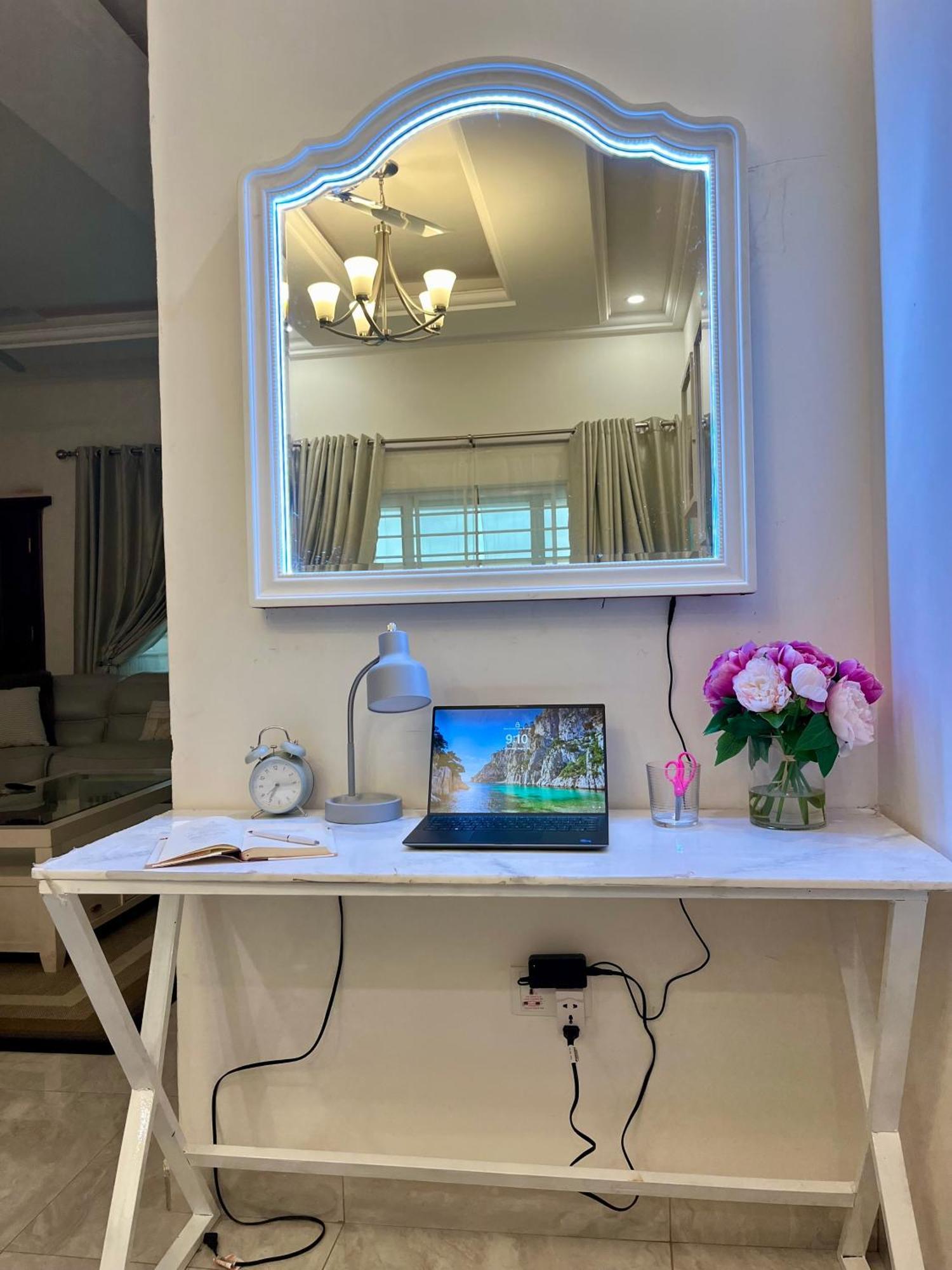 Seyramz Palace - Free Airport Pick Up - High Speed Starlink Wifi - Car Rental Tamale Ngoại thất bức ảnh