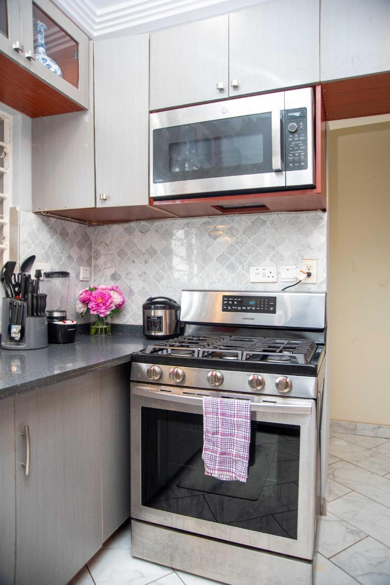 Seyramz Palace - Free Airport Pick Up - High Speed Starlink Wifi - Car Rental Tamale Ngoại thất bức ảnh